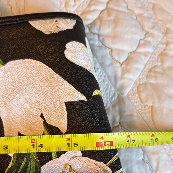 Dana Buchanan White Tulip Floral Black Tote Bag 16” - Picture 13 of 14